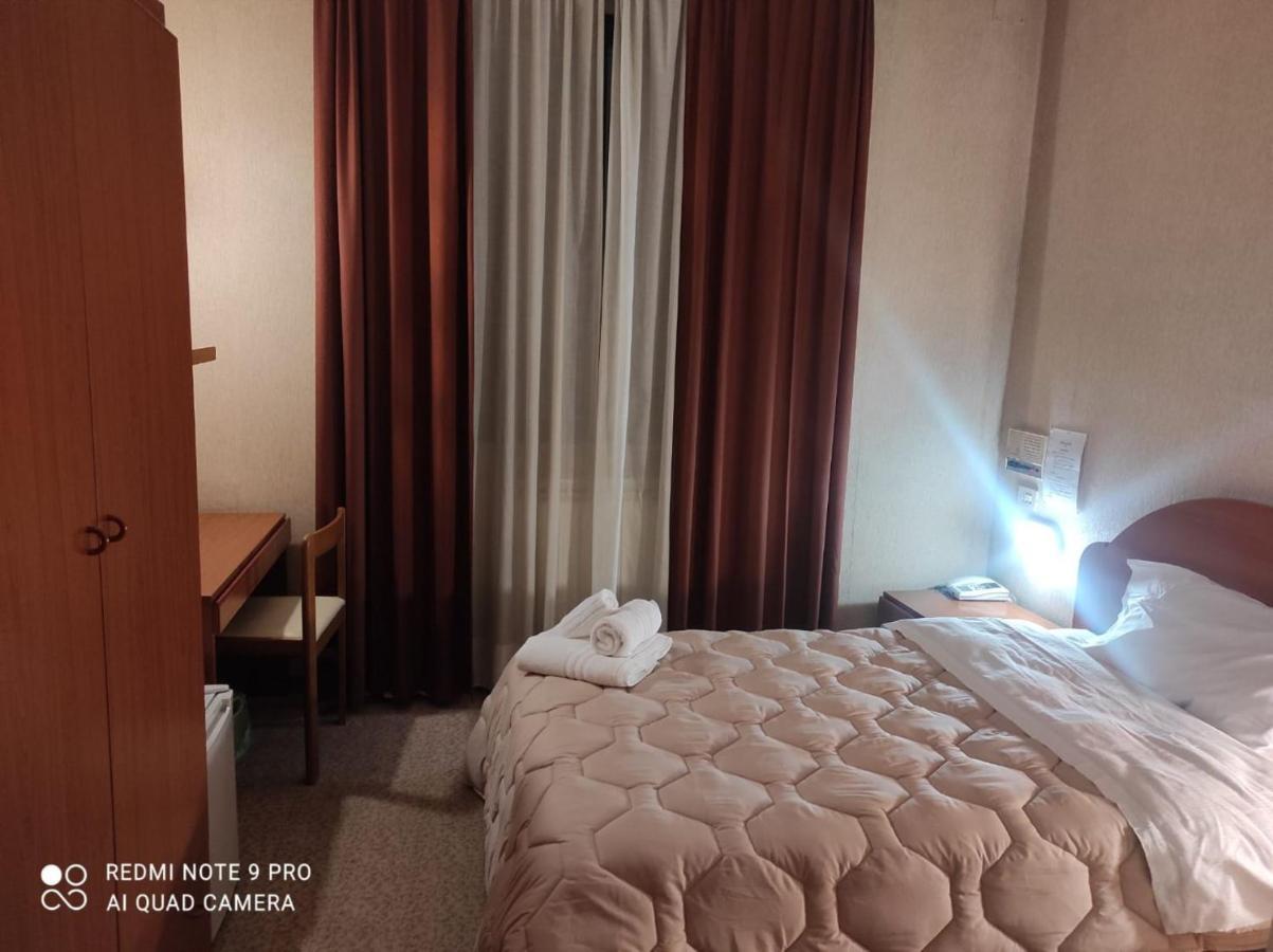 Hotel Centrale Чиуси Номер фото